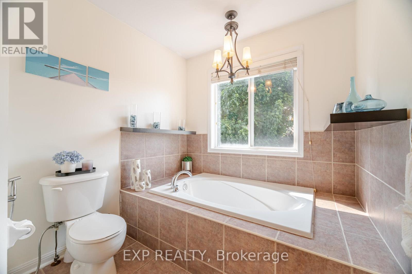 1111 Hepburn Road, Milton, Ontario  L9T 6X5 - Photo 32 - W12199321