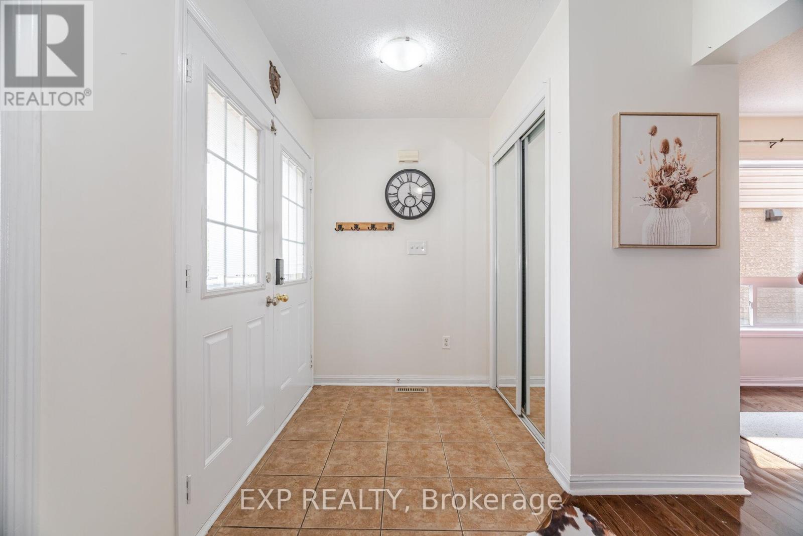 1111 Hepburn Road, Milton, Ontario  L9T 6X5 - Photo 4 - W12199321