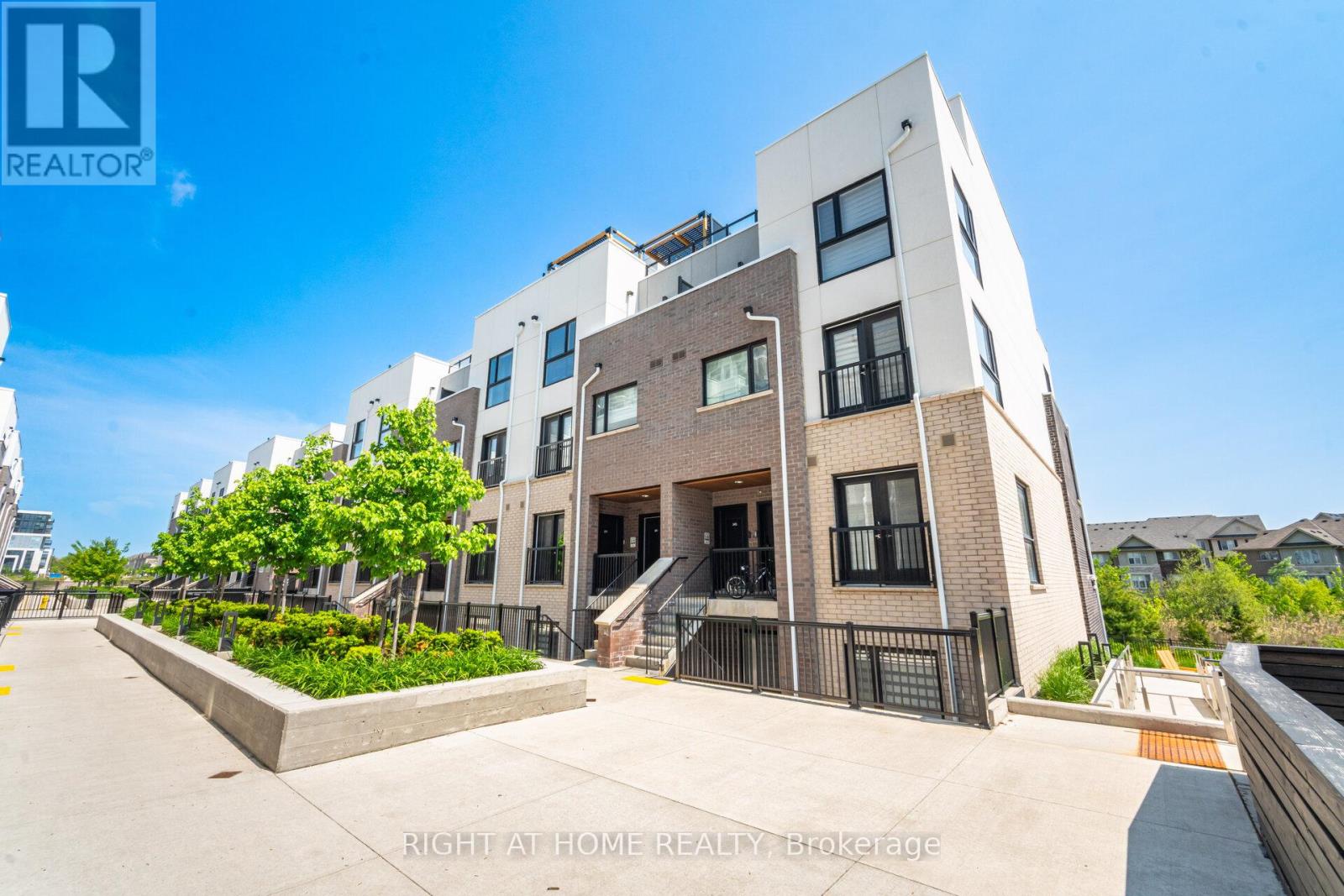 343 - 349 WHEAT BOOM DRIVE, oakville (jm joshua meadows), Ontario