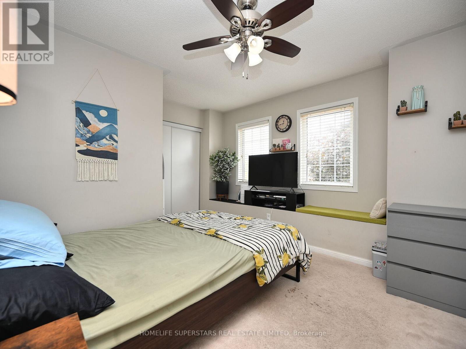 20 Marshmarigold Drive, Brampton, Ontario  L7A 2S7 - Photo 12 - W12199368