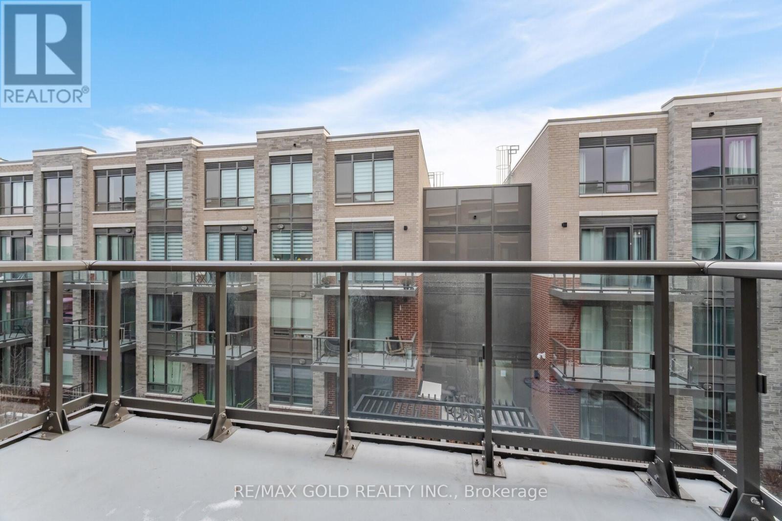 327 - 85 Attmar Drive, Brampton, Ontario  L6P 0Y6 - Photo 7 - W12199369