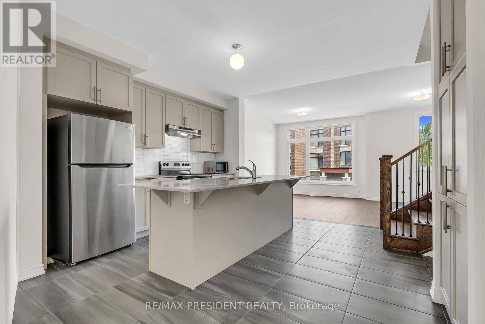 34 Queenpost Drive E, Brampton, Ontario  L6Y 6L2 - Photo 14 - W12199377