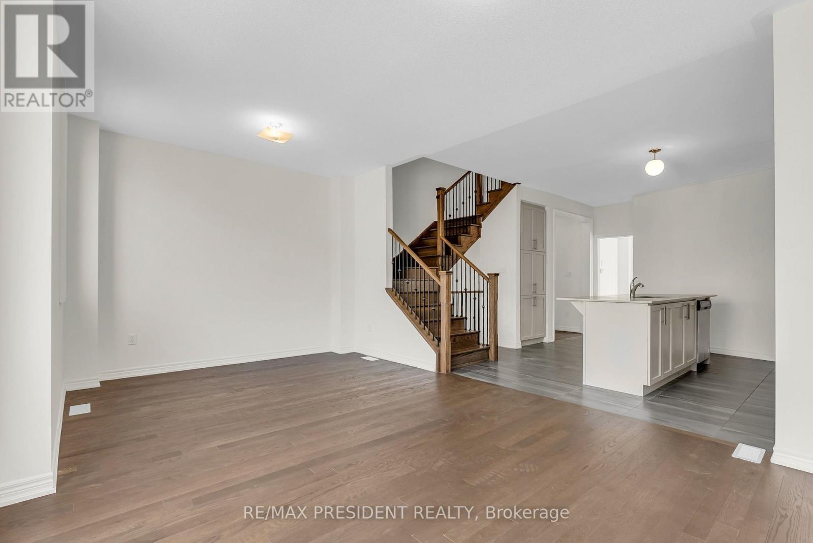 34 Queenpost Drive E, Brampton, Ontario  L6Y 6L2 - Photo 22 - W12199377