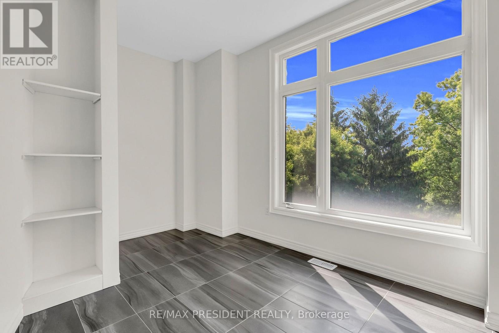 34 Queenpost Drive E, Brampton, Ontario  L6Y 6L2 - Photo 25 - W12199377