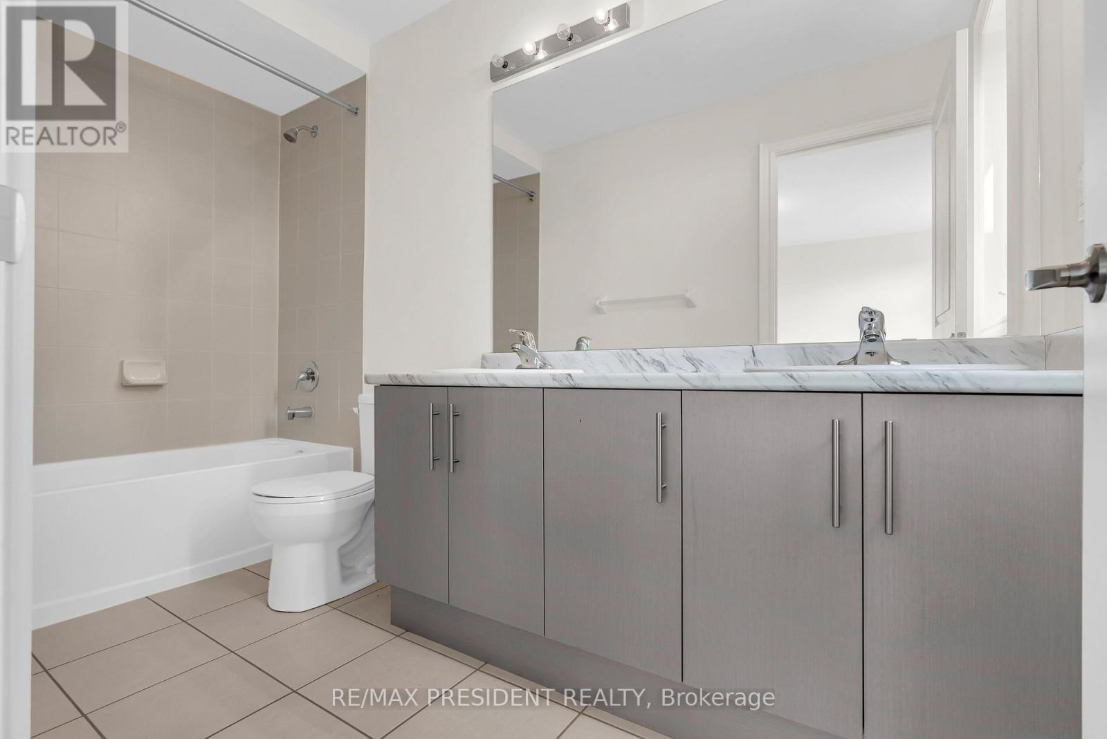 34 Queenpost Drive E, Brampton, Ontario  L6Y 6L2 - Photo 31 - W12199377