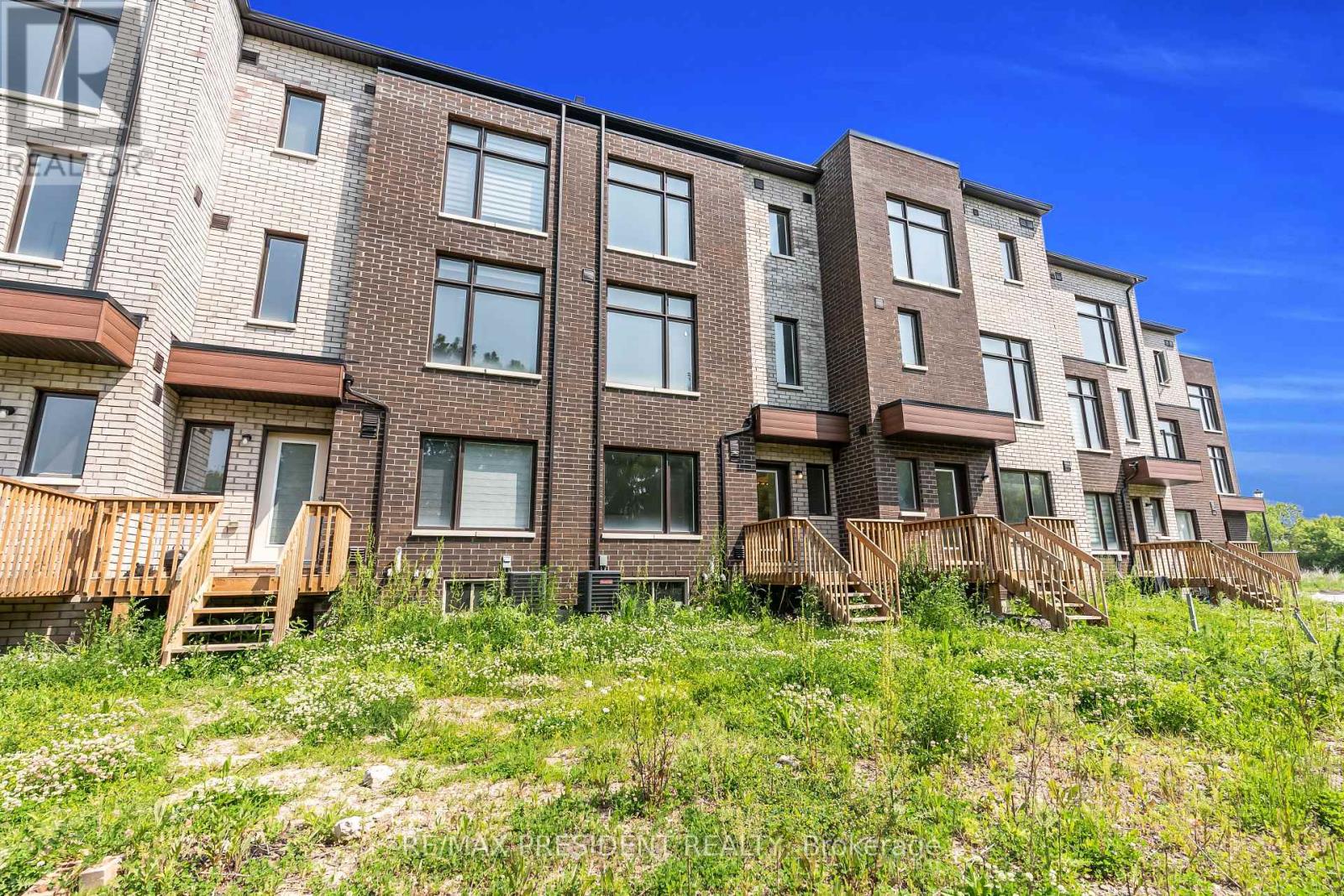 34 Queenpost Drive E, Brampton, Ontario  L6Y 6L2 - Photo 43 - W12199377