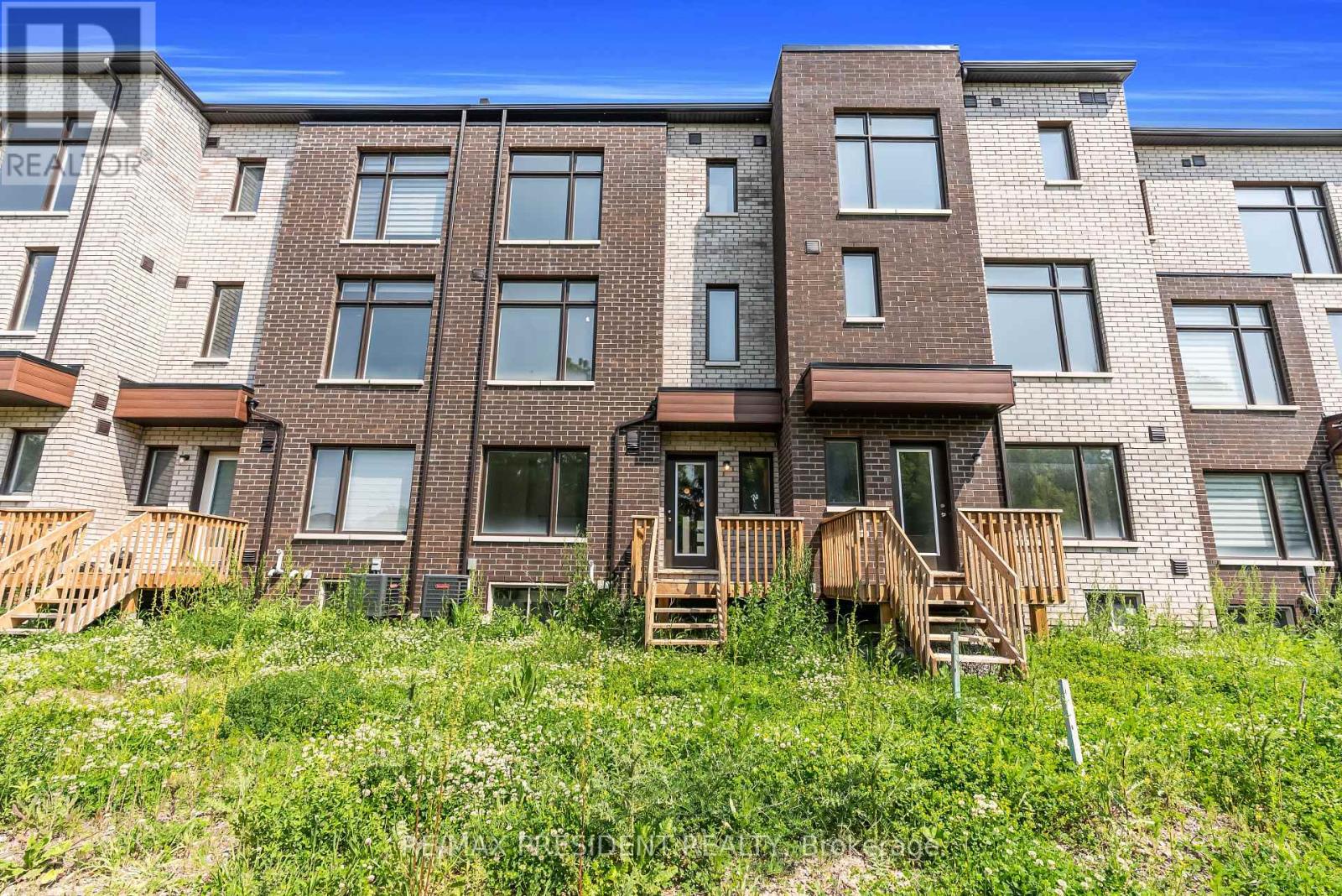 34 Queenpost Drive E, Brampton, Ontario  L6Y 6L2 - Photo 44 - W12199377