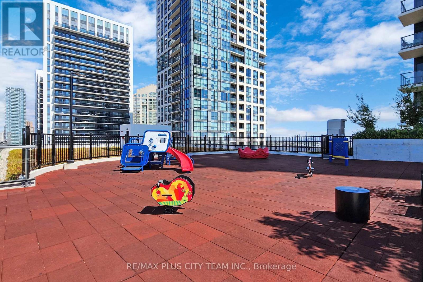 608 - 50 Thomas Riley Road, Toronto, Ontario  M9B 0C5 - Photo 10 - W12199413