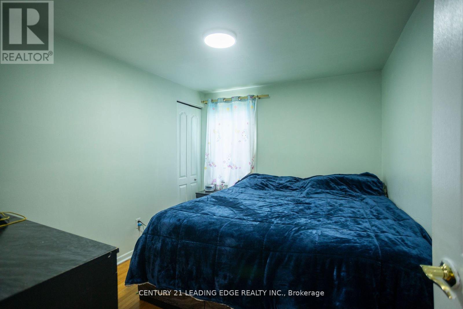 111 Folkstone Crescent, Brampton, Ontario  L6T 3M6 - Photo 25 - W12199420