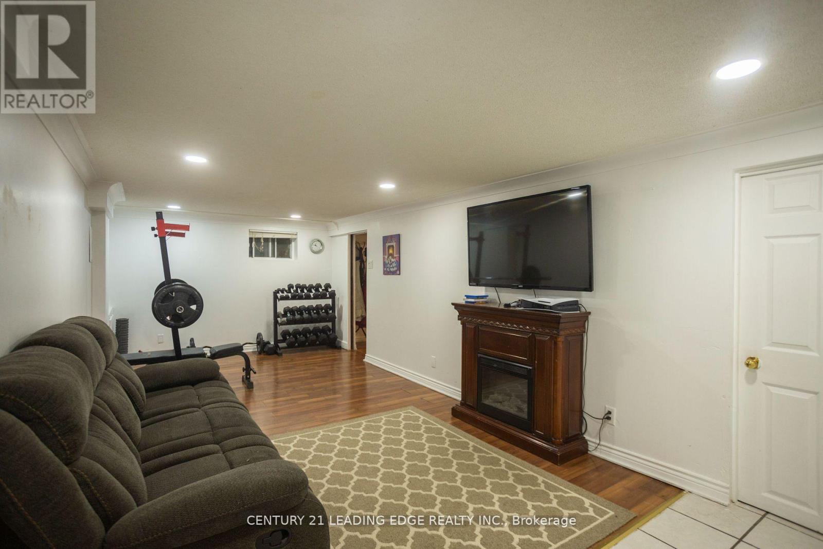 111 Folkstone Crescent, Brampton, Ontario  L6T 3M6 - Photo 34 - W12199420