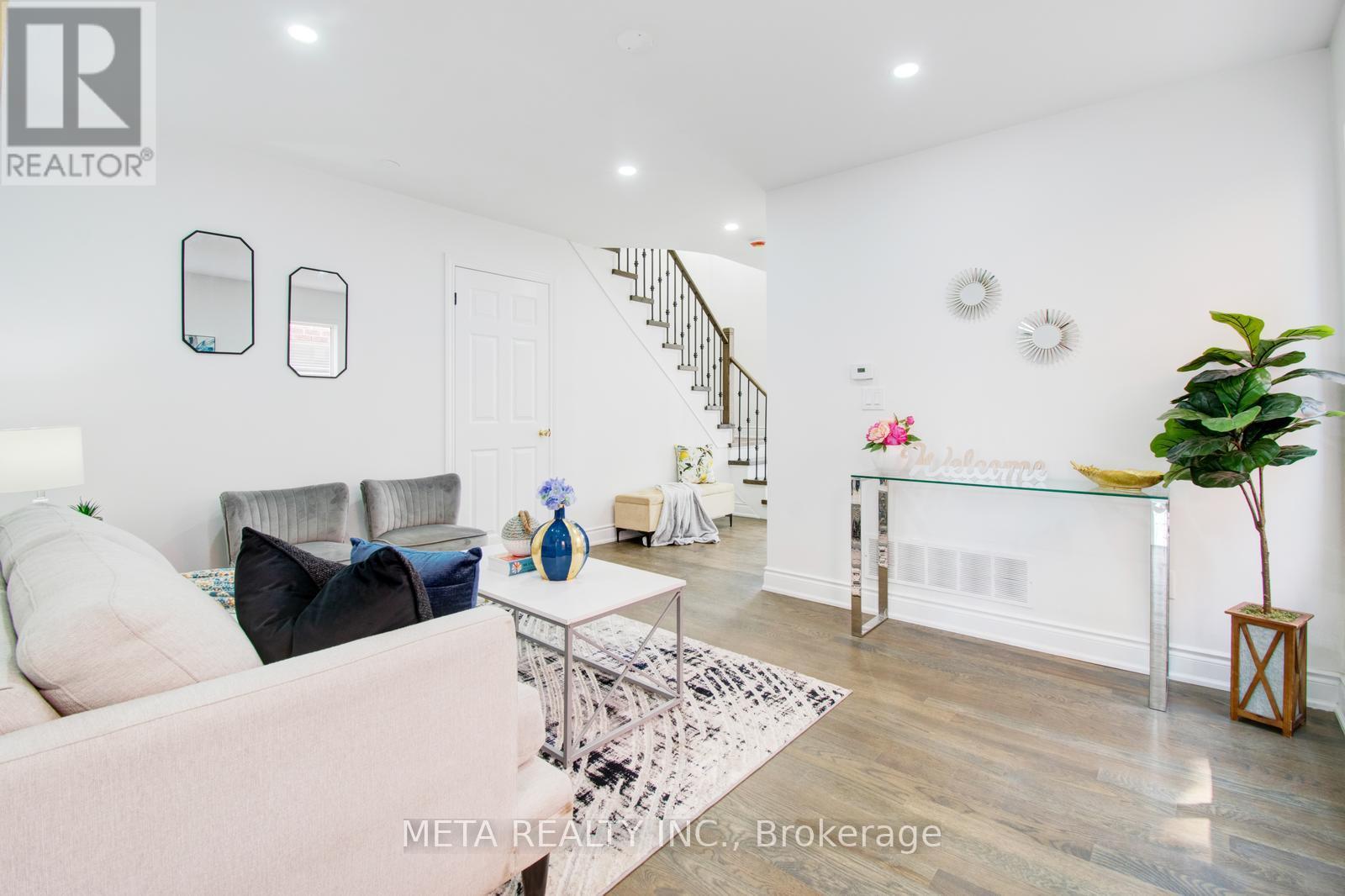1067 Windbrook Grove, Mississauga, Ontario  L5V 2N7 - Photo 8 - W12199467