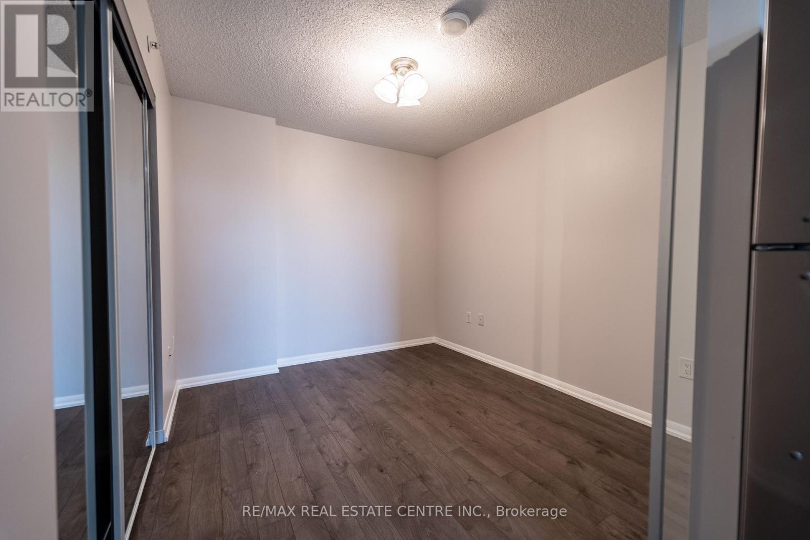 215 - 3091 Dufferin Street, Toronto, Ontario  M6A 0C4 - Photo 7 - W12199482