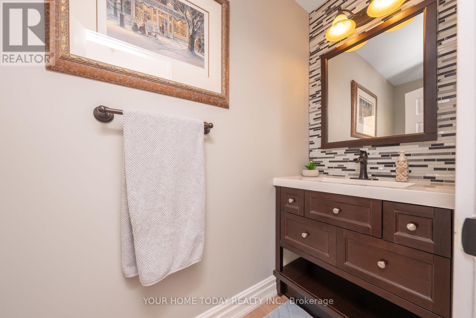 4 Huffmann Drive, Halton Hills, Ontario  L7G 5T8 - Photo 14 - W12199496