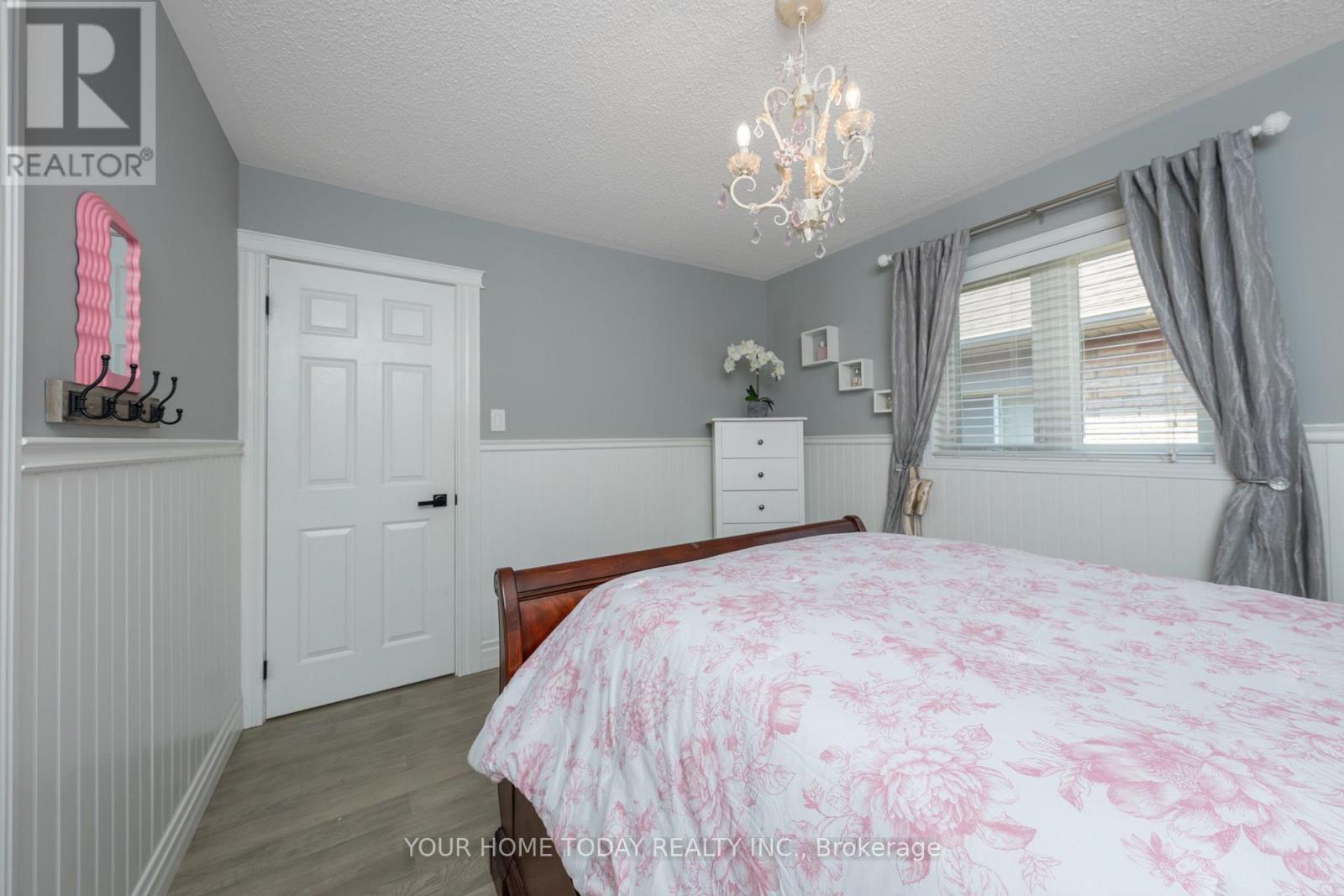4 Huffmann Drive, Halton Hills, Ontario  L7G 5T8 - Photo 27 - W12199496