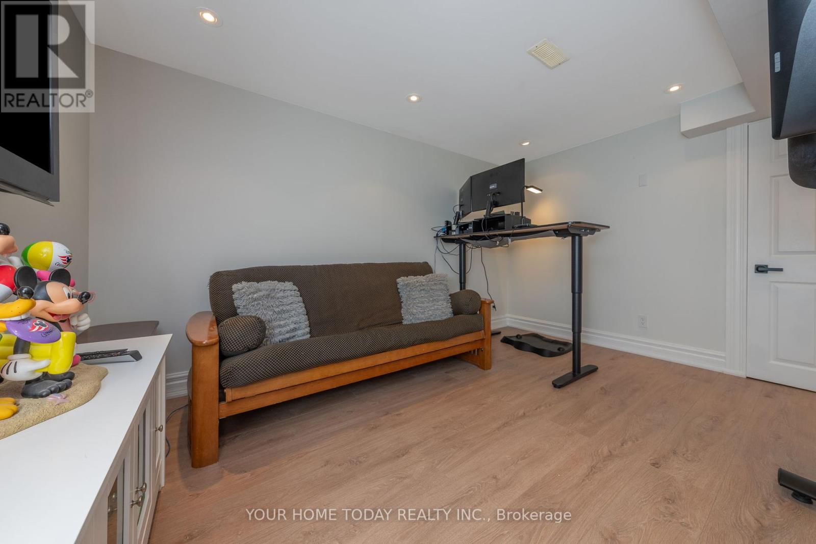 4 Huffmann Drive, Halton Hills, Ontario  L7G 5T8 - Photo 35 - W12199496