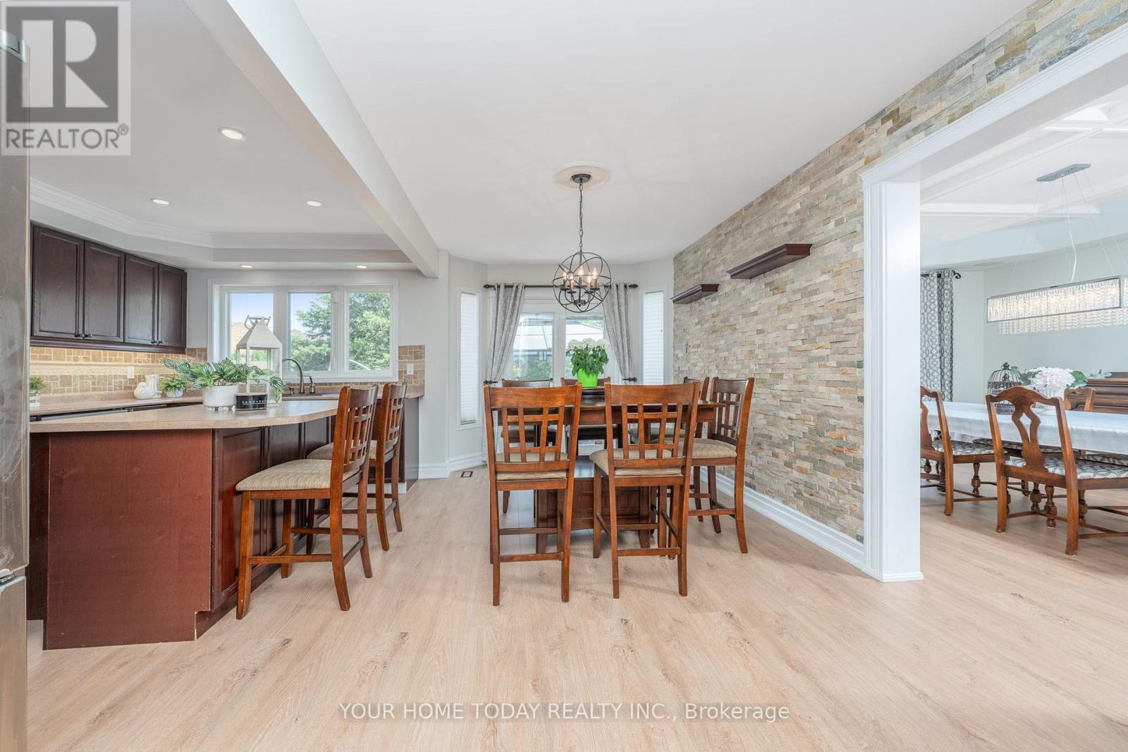 4 Huffmann Drive, Halton Hills, Ontario  L7G 5T8 - Photo 8 - W12199496