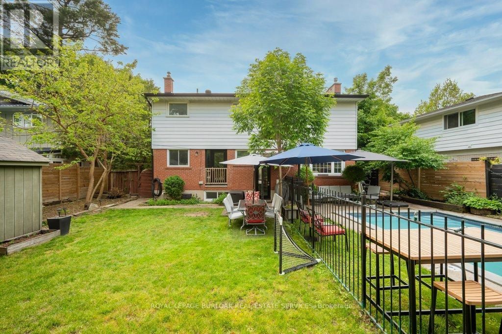 1927 Truscott Drive, Mississauga, Ontario  L5J 2A3 - Photo 29 - W12199506