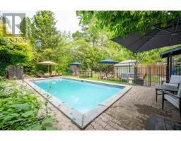 1927 TRUSCOTT DRIVE, Mississauga, Ontario