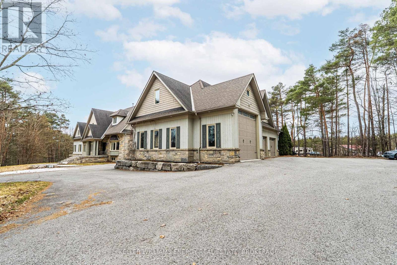16262 Mccowan Road, Whitchurch-Stouffville, Ontario  L4A 2T2 - Photo 2 - N12199590