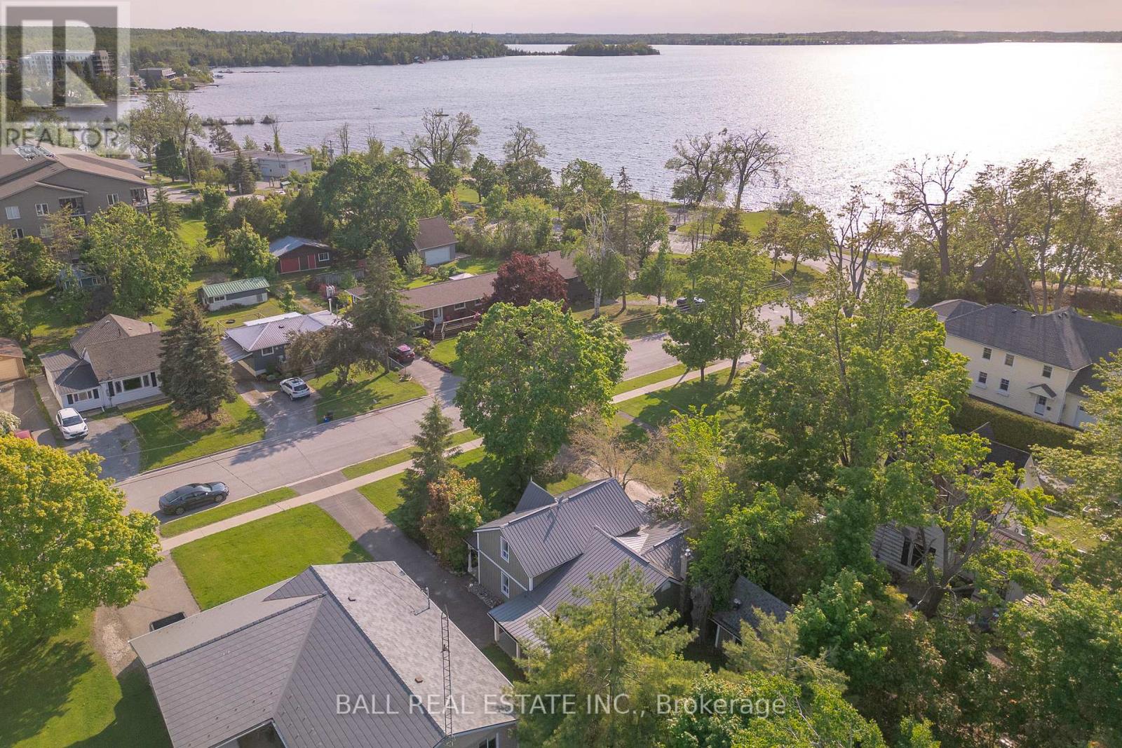 92 Bond Street W, Kawartha Lakes, Ontario  K0M 1N0 - Photo 15 - X12199530