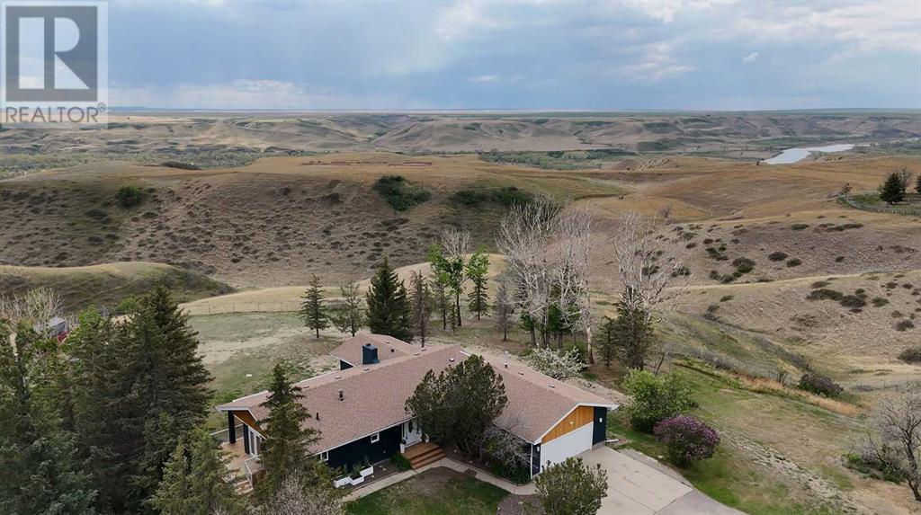 10 Sunset Crescent W, Rural Lethbridge County, Alberta  T1J 5S1 - Photo 2 - A2208889