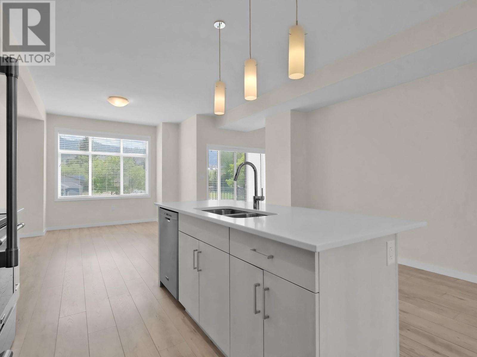 388 Eckhardt Avenue Unit# 123, Penticton, British Columbia  V2A 1Z2 - Photo 12 - 10343115