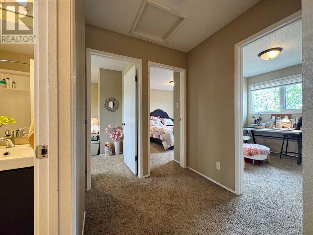 8, 244 Mcgill Boulevard W, Lethbridge, Alberta  T1K 4C6 - Photo 16 - A2221395