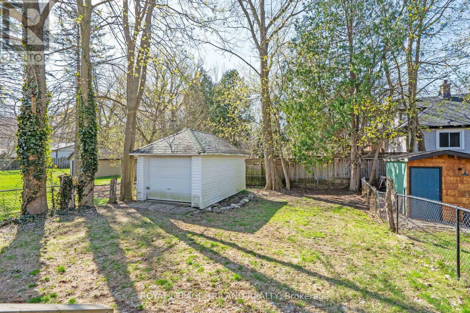80 Springbank Drive, London South, Ontario  N6J 1E6 - Photo 32 - X12199582