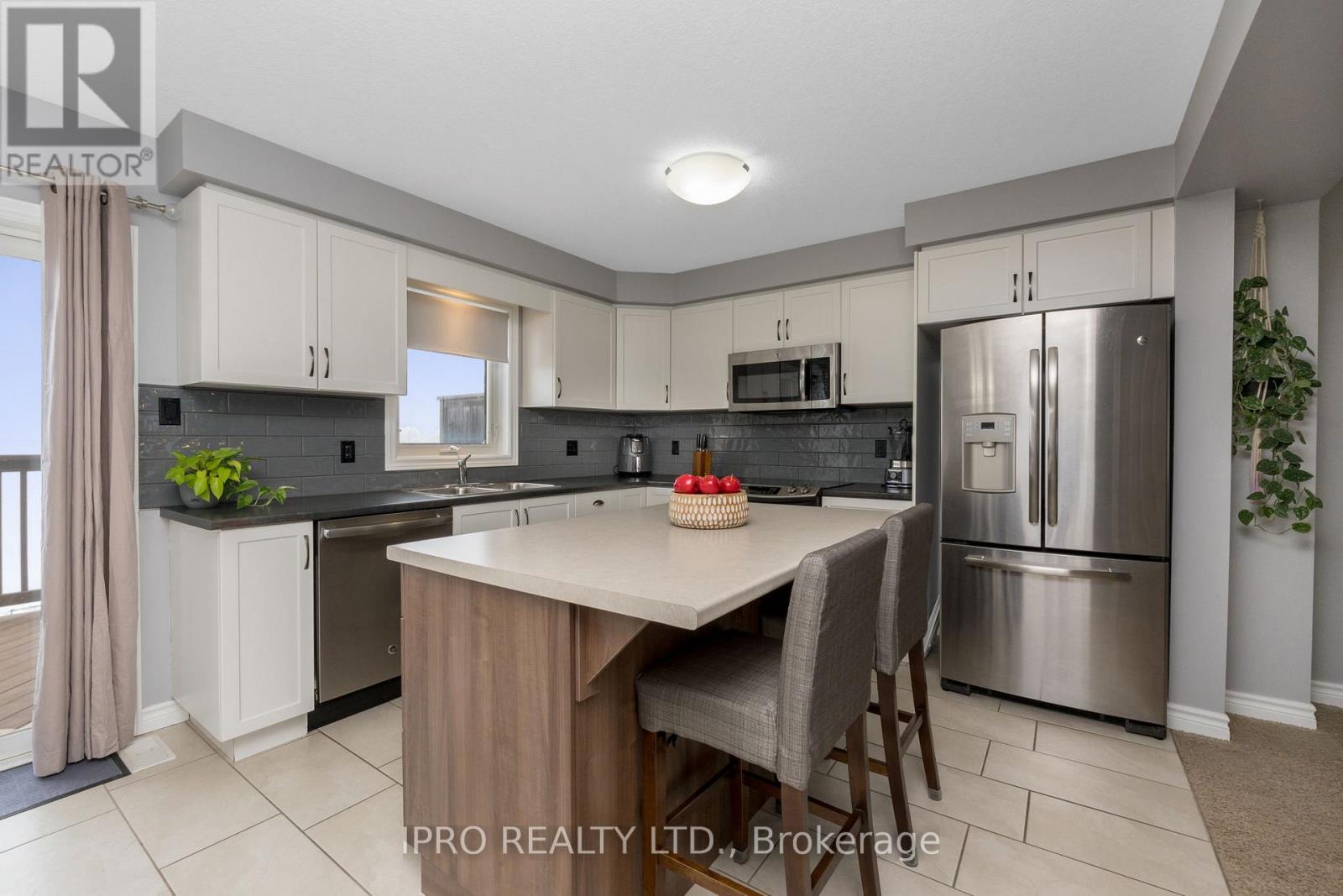 28 Taylor Drive, East Luther Grand Valley, Ontario  L9W 6P4 - Photo 12 - X12199277
