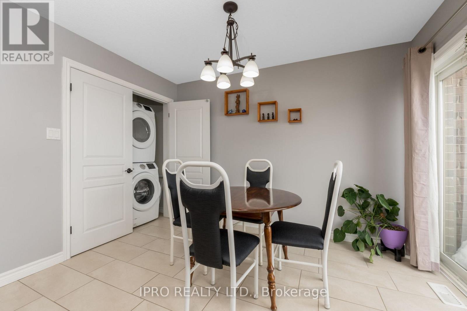 28 Taylor Drive, East Luther Grand Valley, Ontario  L9W 6P4 - Photo 16 - X12199277