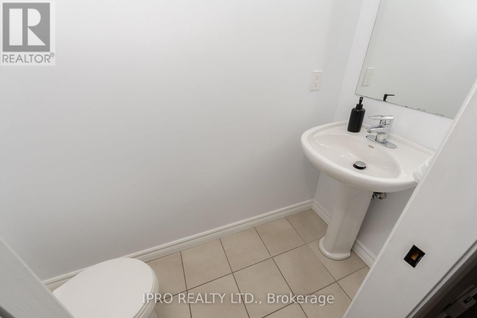 28 Taylor Drive, East Luther Grand Valley, Ontario  L9W 6P4 - Photo 20 - X12199277