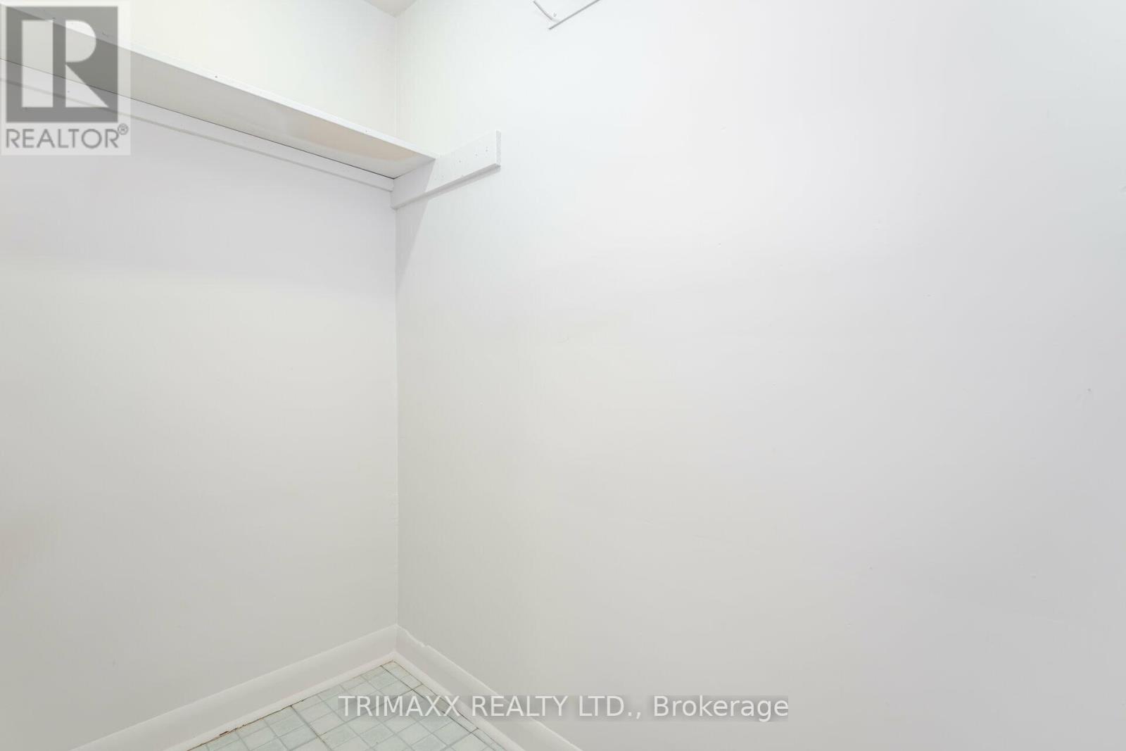 62 Pine Street N, Thorold (Thorold Downtown), Ontario  L2V 2N9 - Photo 12 - X12199373