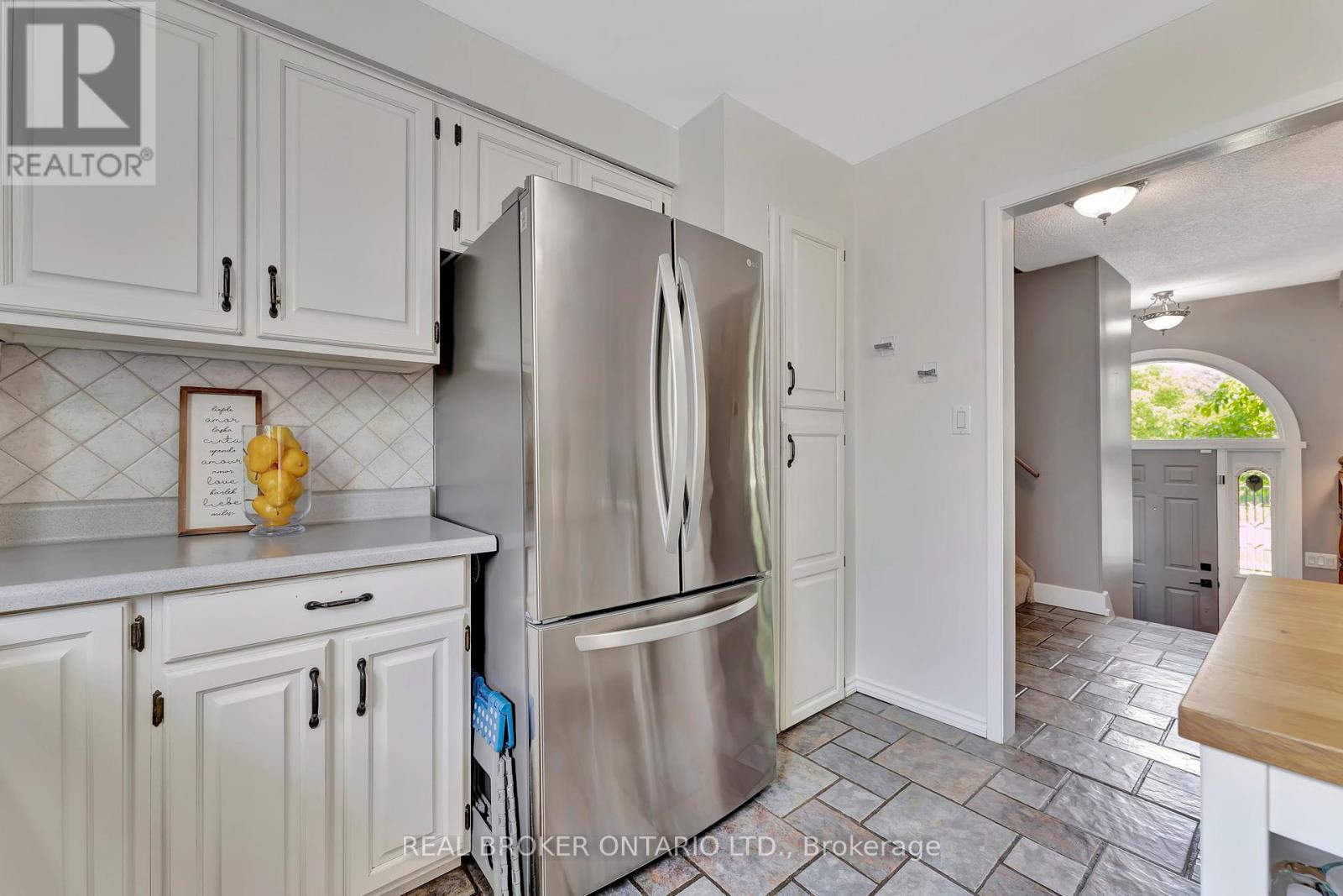 72 Hillcrest Avenue, Brantford, Ontario  N3T 5X8 - Photo 15 - X12199422