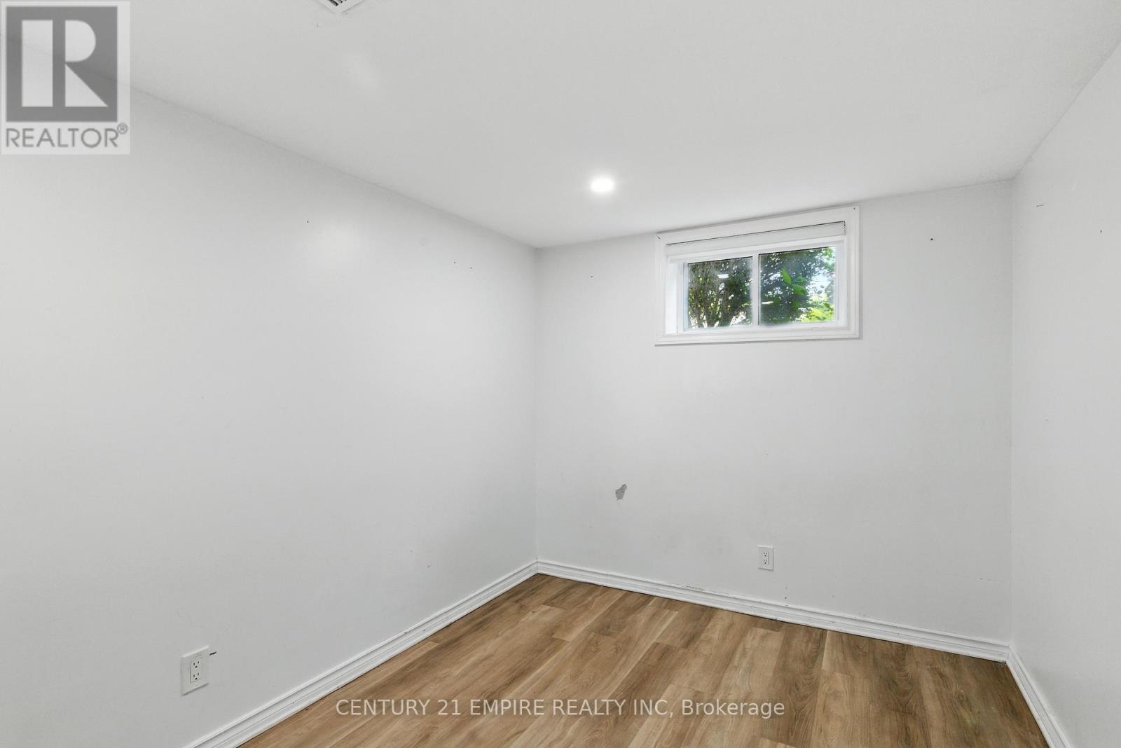 42 Bloomfield Avenue, St. Catharines, Ontario  L2P 1X3 - Photo 29 - X12199479