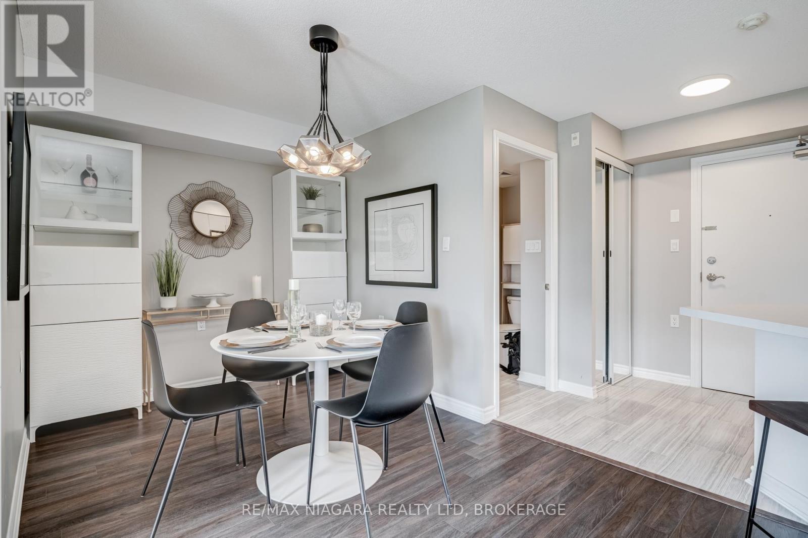 313 - 872 Sheppard Avenue W, Toronto, Ontario  M3H 5V5 - Photo 21 - C12199587