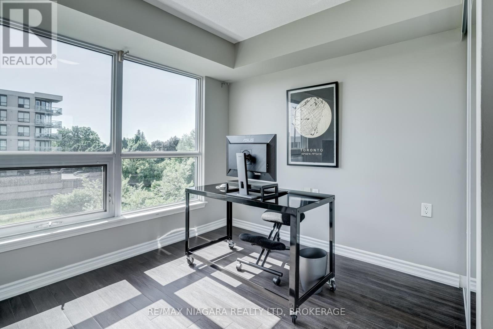 313 - 872 Sheppard Avenue W, Toronto, Ontario  M3H 5V5 - Photo 23 - C12199587