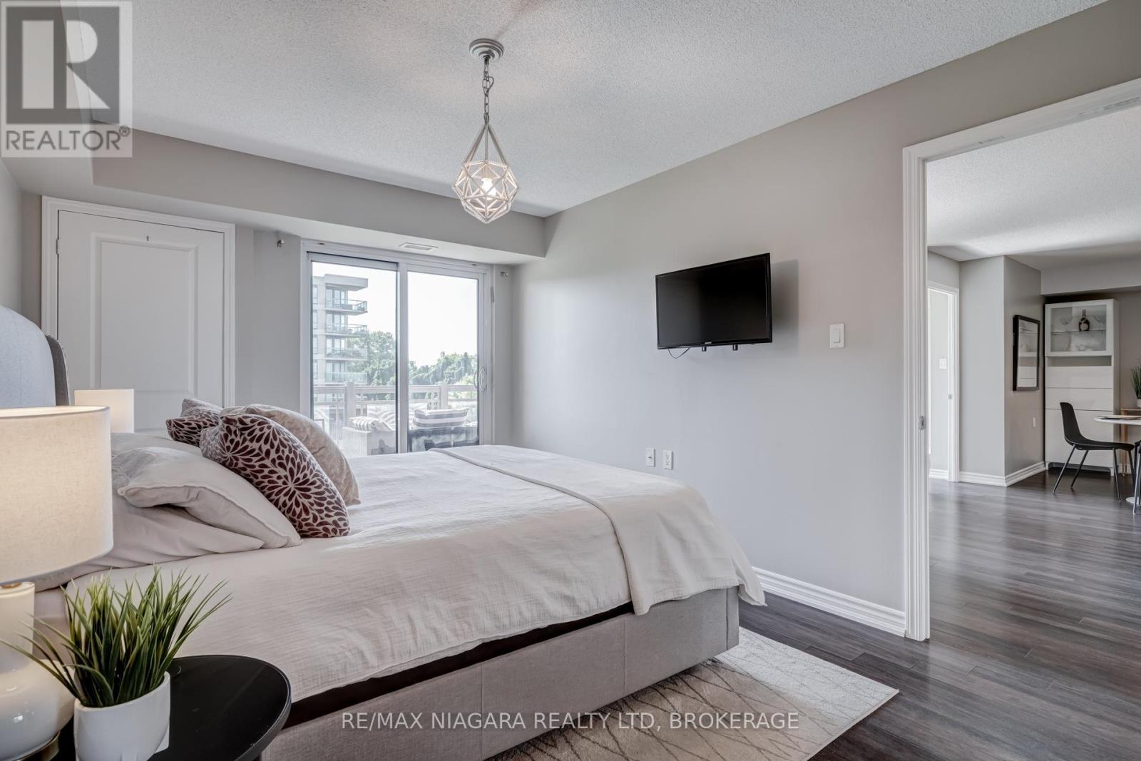 313 - 872 Sheppard Avenue W, Toronto, Ontario  M3H 5V5 - Photo 28 - C12199587