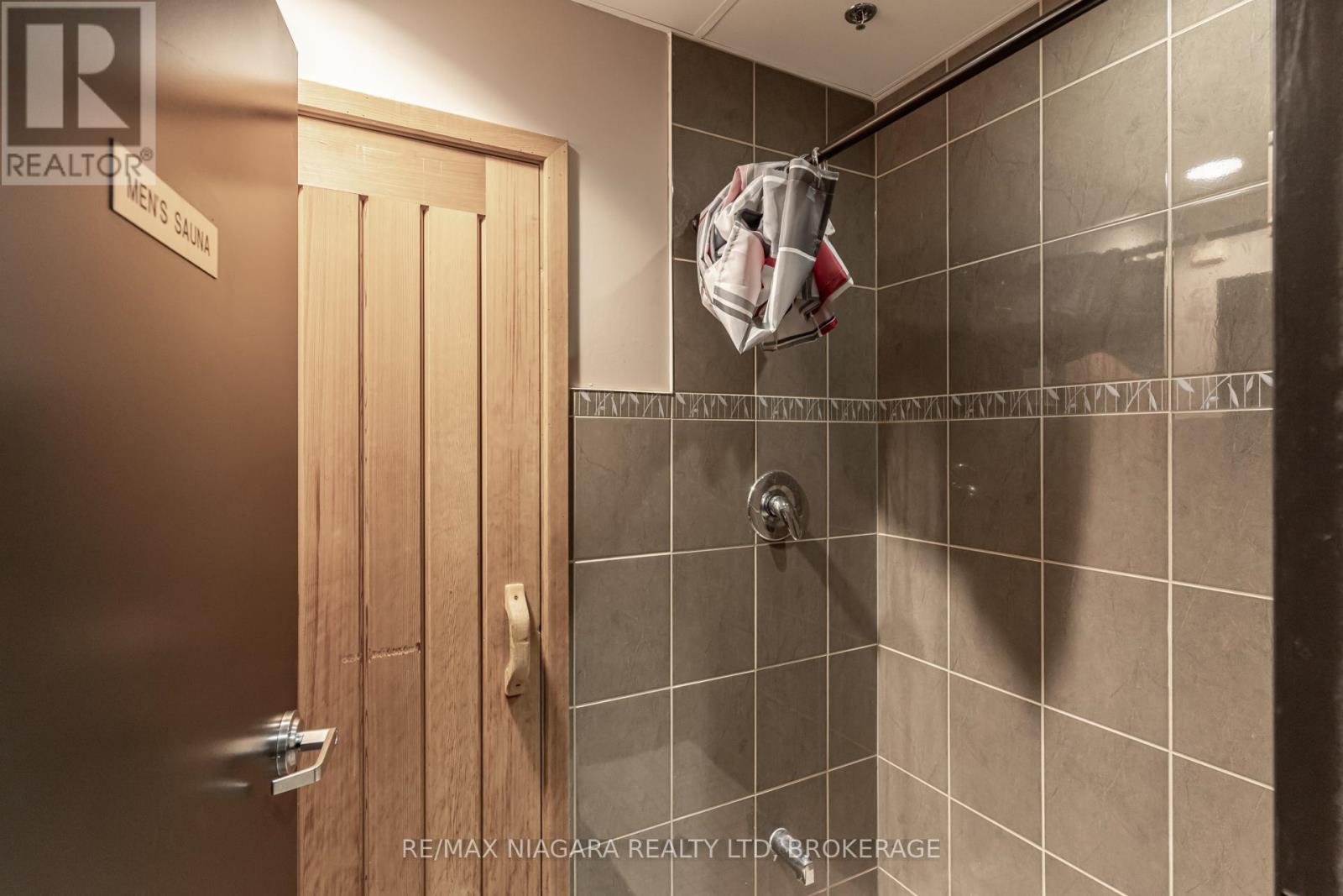 313 - 872 Sheppard Avenue W, Toronto, Ontario  M3H 5V5 - Photo 40 - C12199587