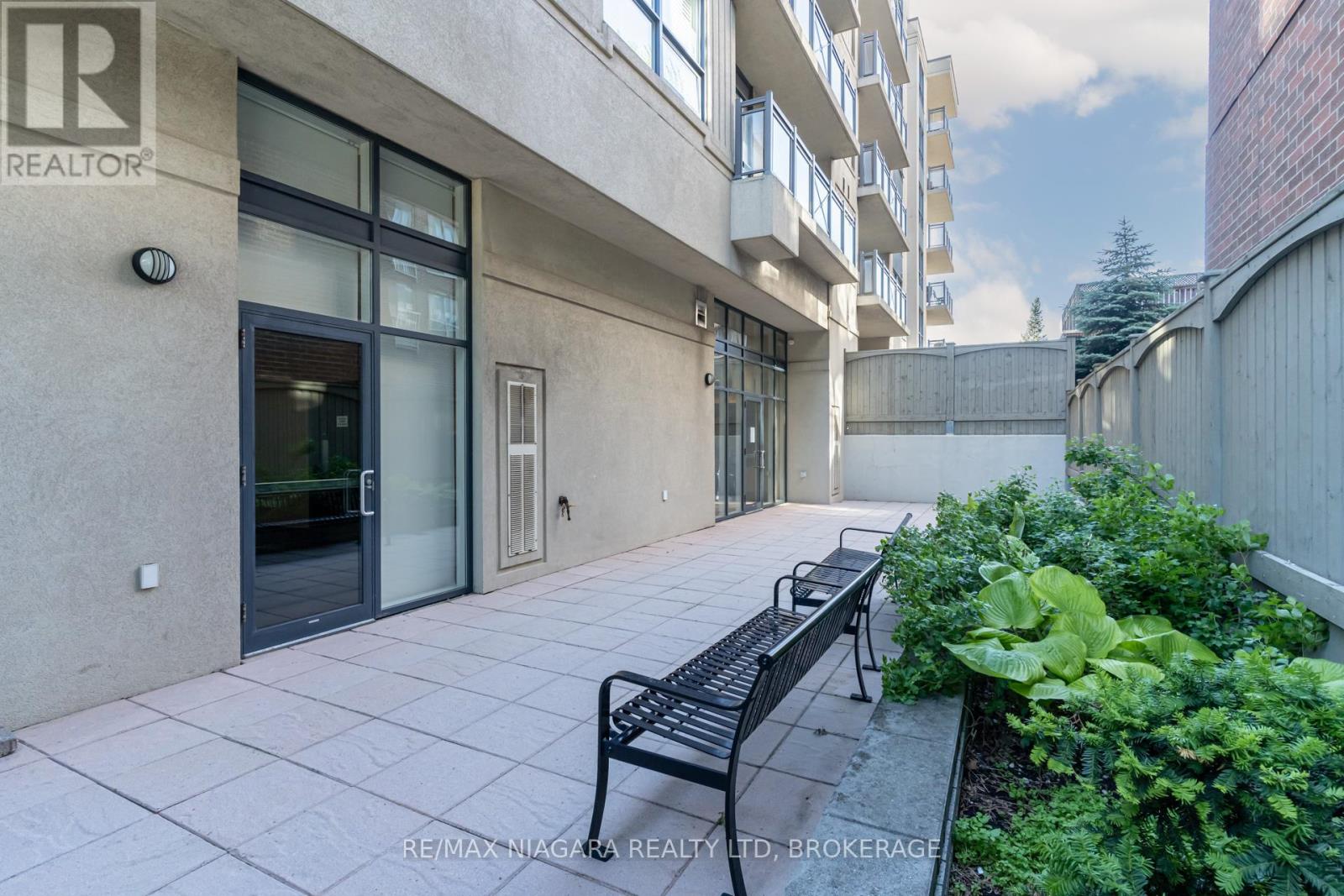 313 - 872 Sheppard Avenue W, Toronto, Ontario  M3H 5V5 - Photo 43 - C12199587