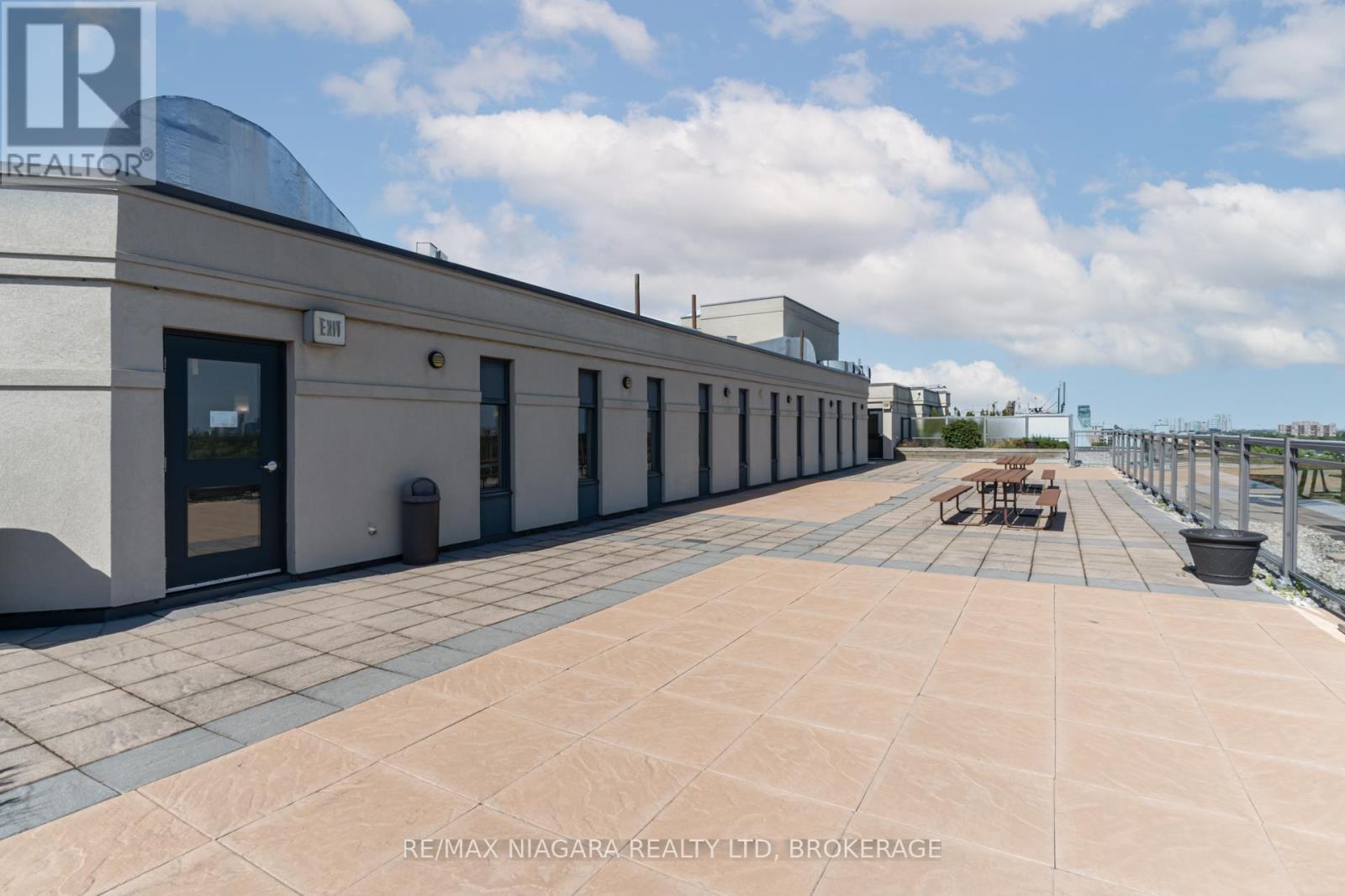 313 - 872 Sheppard Avenue W, Toronto, Ontario  M3H 5V5 - Photo 47 - C12199587