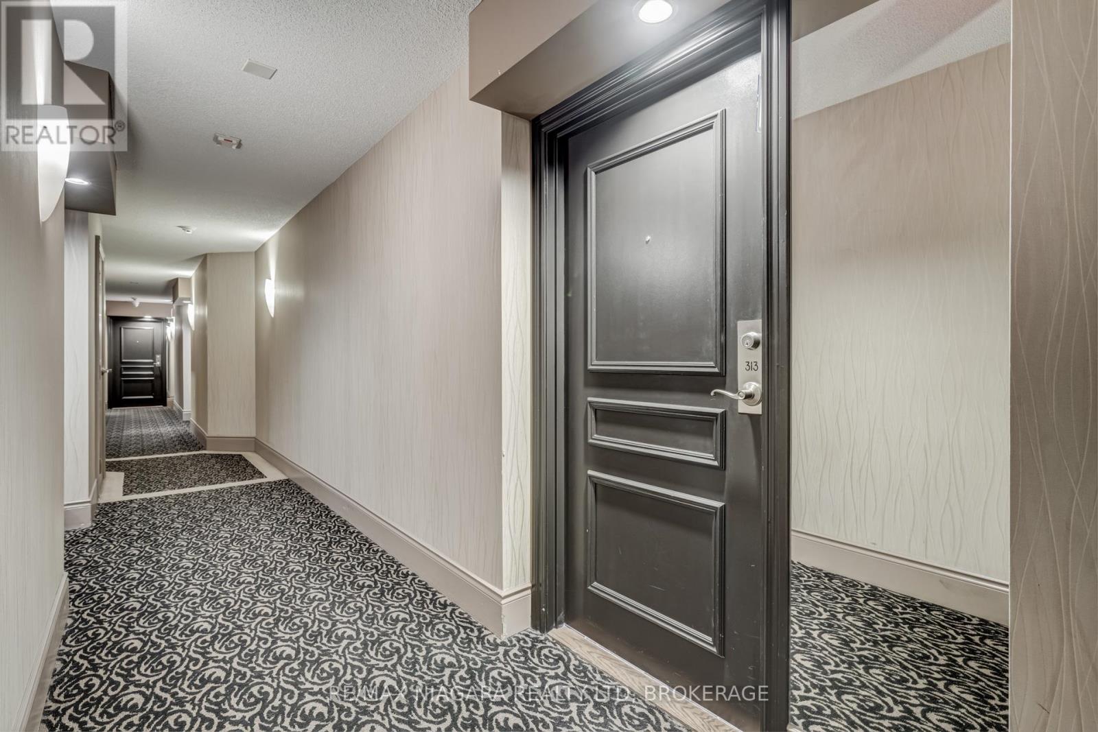 313 - 872 Sheppard Avenue W, Toronto, Ontario  M3H 5V5 - Photo 9 - C12199587
