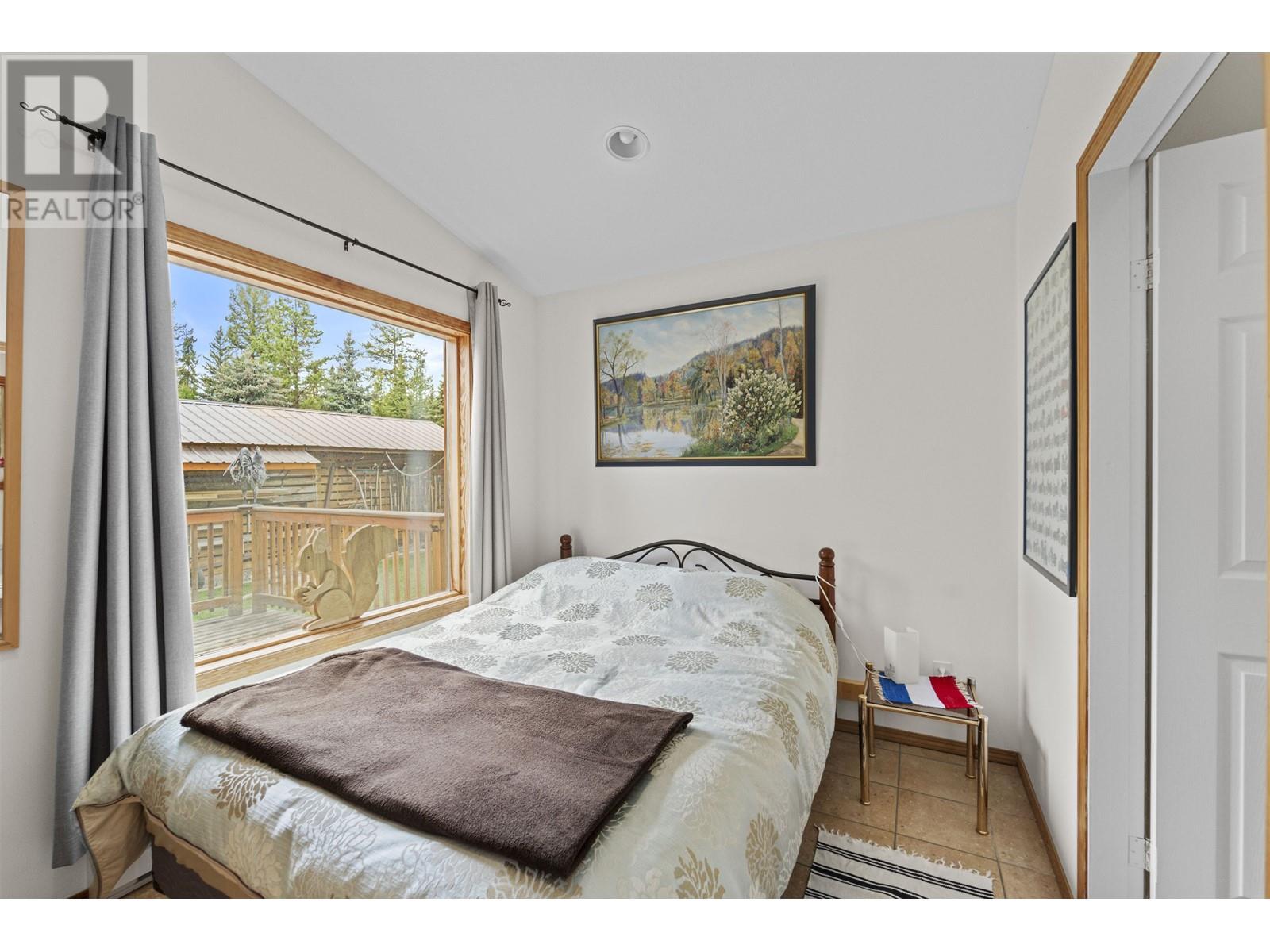 6649 Sven Road, Lone Butte, British Columbia  V0K 1X3 - Photo 35 - R3011354