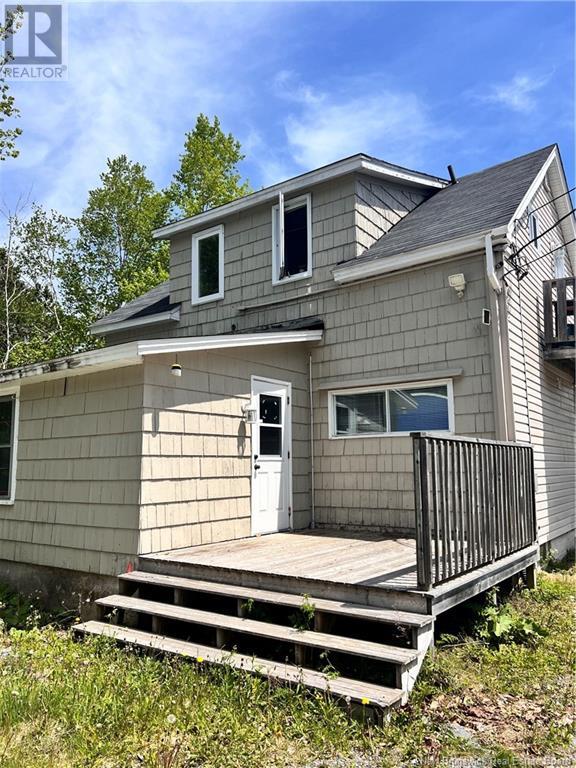 Property at 355 Hampton Road image 3