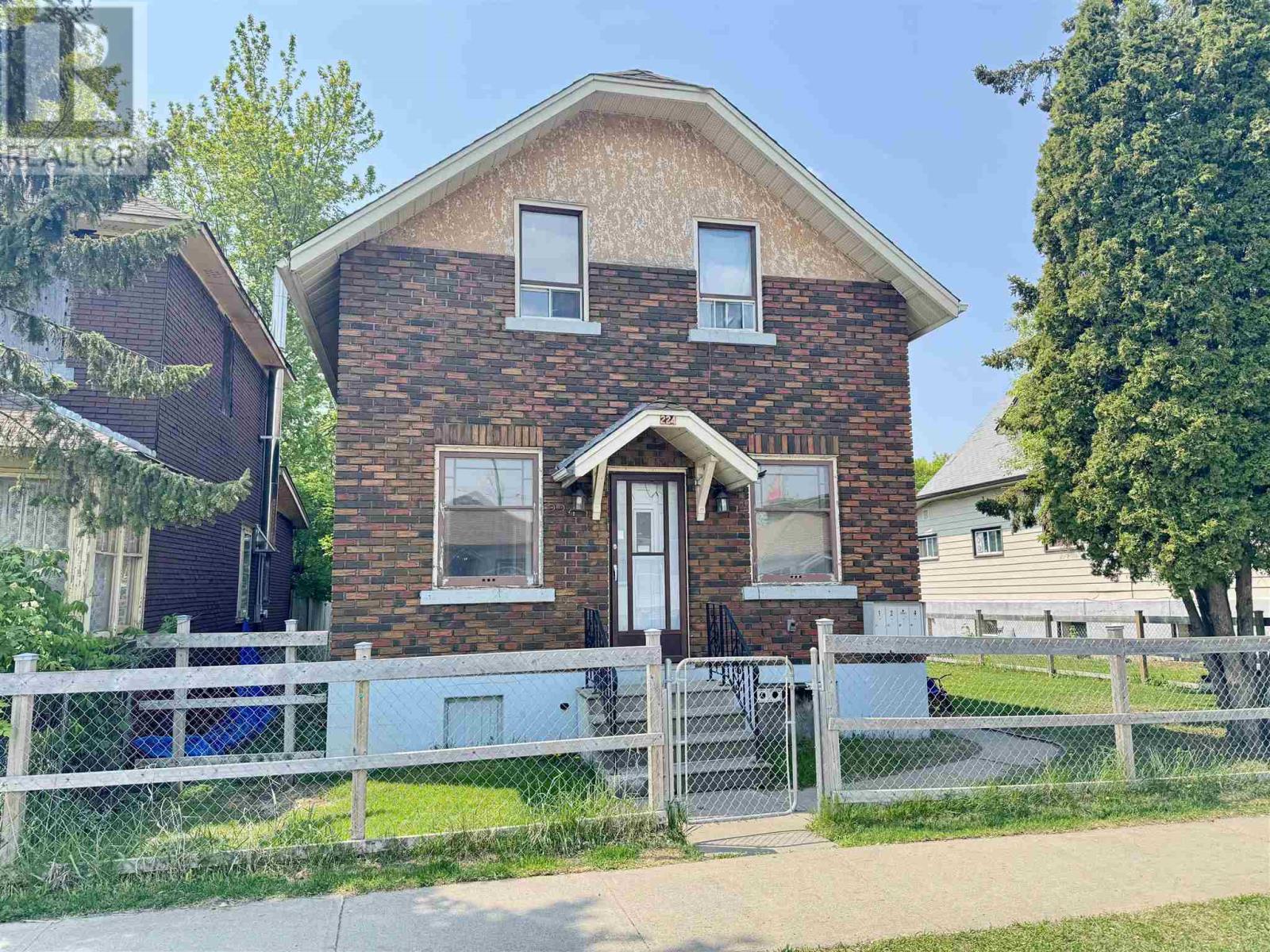 224 Rowand St, Thunder Bay, Ontario  P7C 2P4 - Photo 1 - TB251537