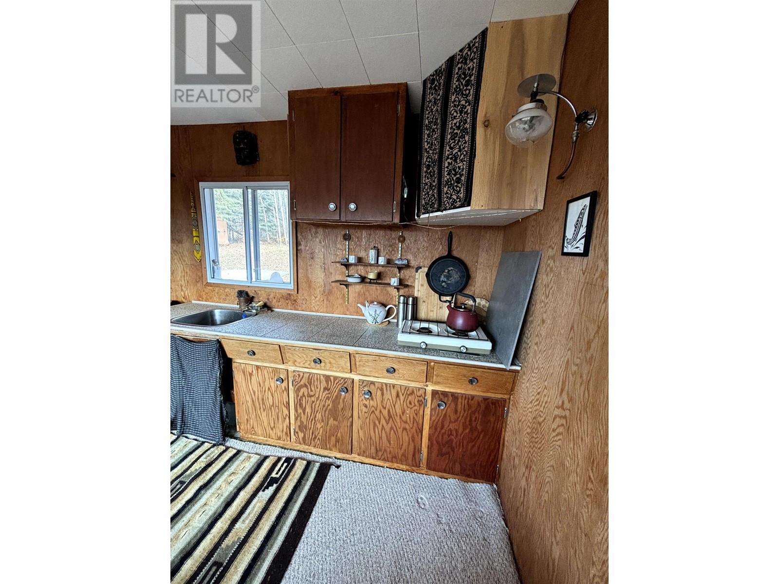 9410 Adams Road, Smithers, British Columbia  V0J 2N0 - Photo 10 - R3011752