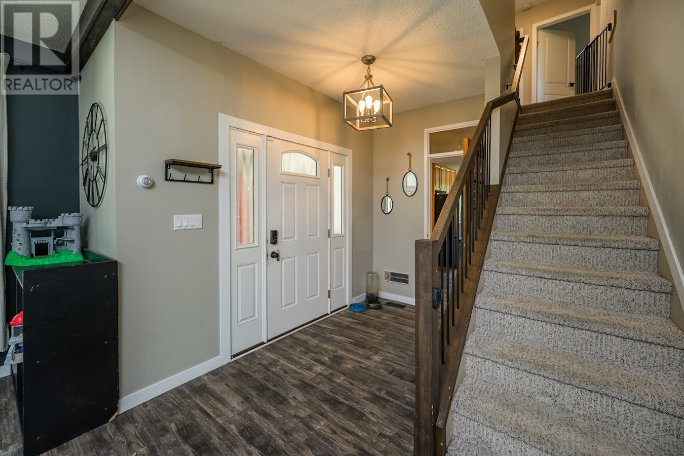 9695 Heights Road, Prince George, British Columbia  V2N 5A8 - Photo 3 - R3011651