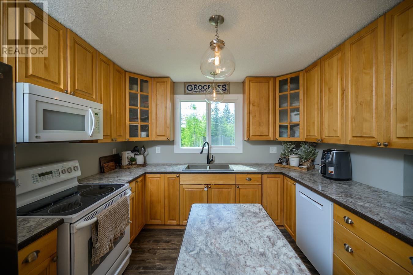 9695 Heights Road, Prince George, British Columbia  V2N 5A8 - Photo 9 - R3011651