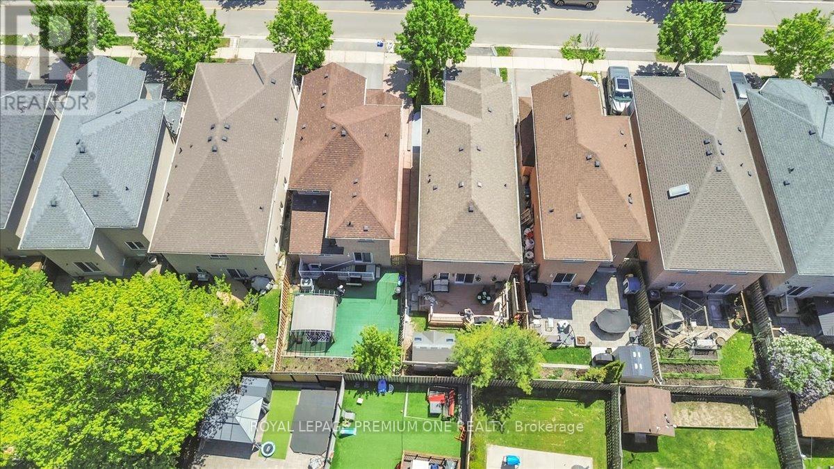97 Blackthorn Drive, Vaughan, Ontario  L6A 3N2 - Photo 38 - N12194748