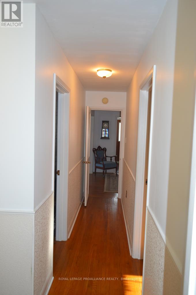 9 Parkview Heights, Quinte West, Ontario  K8V 5L9 - Photo 12 - X12194222