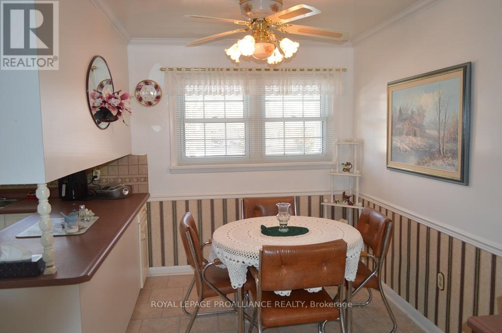 9 Parkview Heights, Quinte West, Ontario  K8V 5L9 - Photo 14 - X12194222